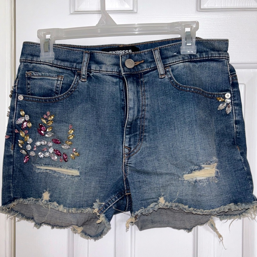 Women’s Express Shorts / Size 6 / Lightly worn / No tears or stains